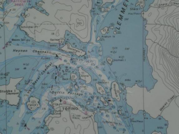 Mapa mostrando as ilhas, canais e baías de Tofino, na costa oeste da Vancouver Island, onde fizemos nosso passeio de caiaque (na Columbia Britânica.no Canadá)